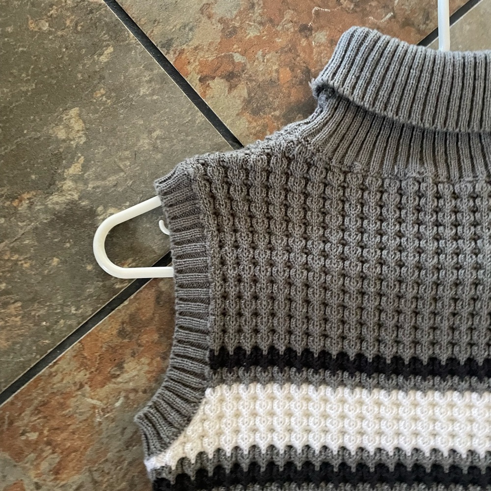 Turtle neck sweater - Picture 3 of 4